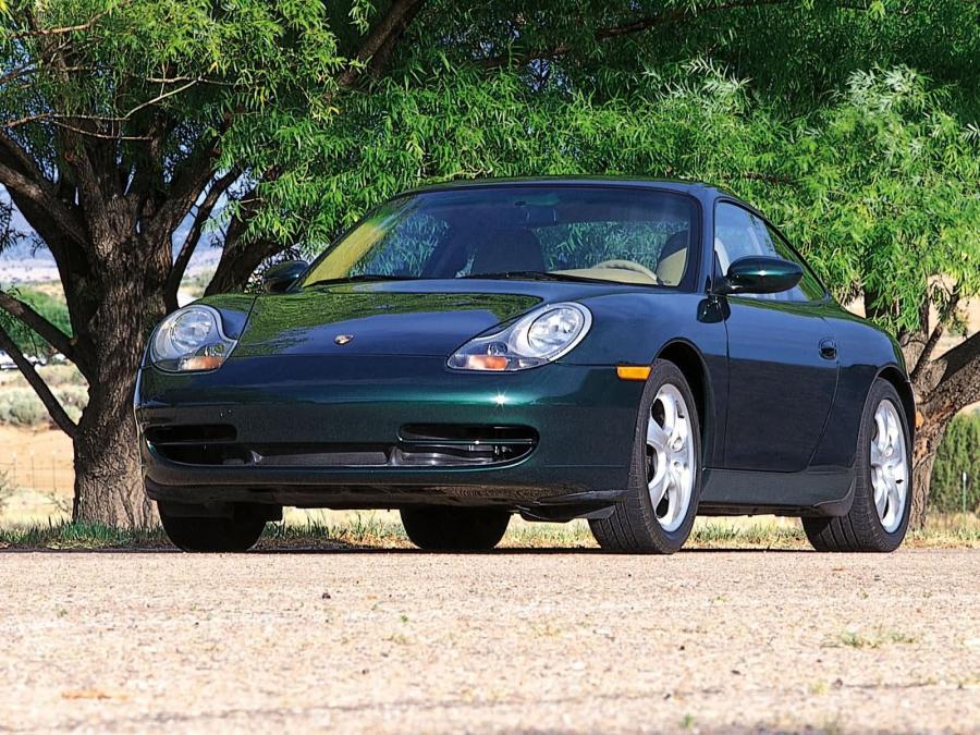  Porsche 911 Carrera 4 2001 года  (фото 6 из 7)